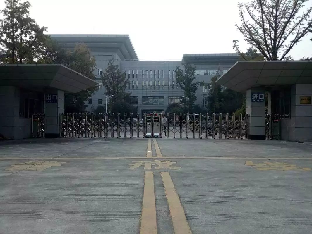 西丰县西丰县四川消防总队伸缩门
